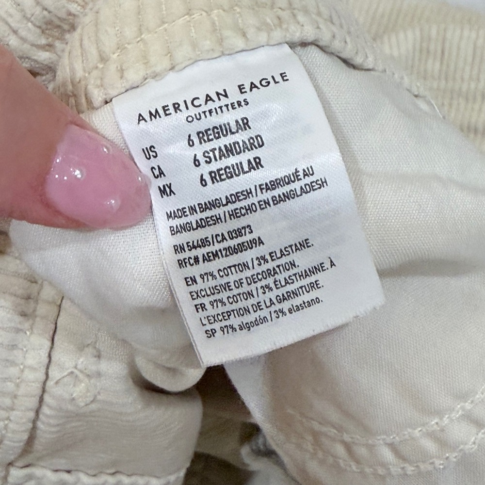 AE Cream Corduroy Mini Skirt Super Stretch Size 6 Regular - Picture 3 of 4
